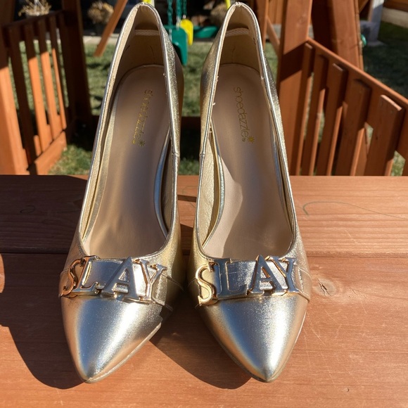 Gold Heels Shoedazzle - Picture 3 of 6